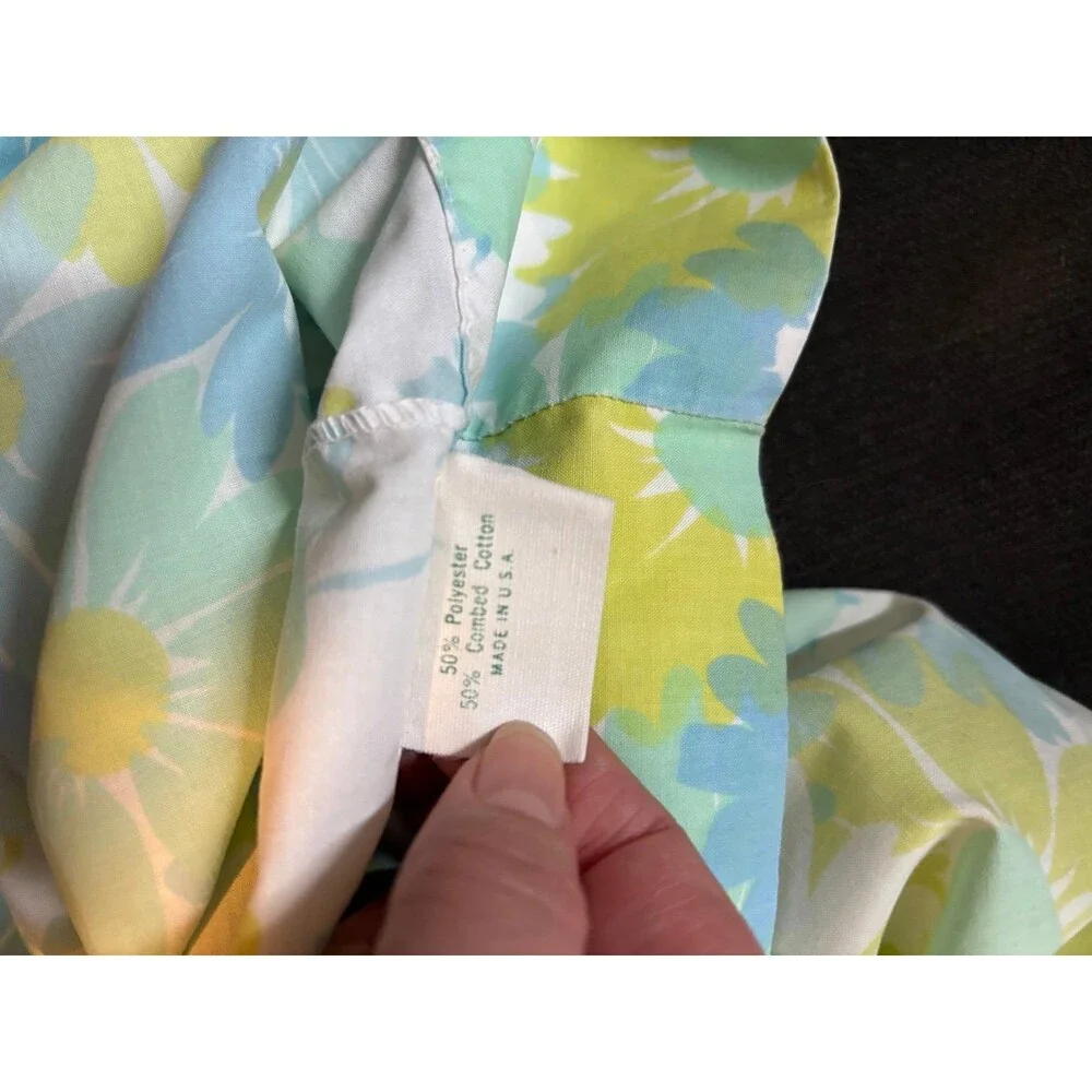Pequot no iron percale pillowcase set pair king size blue green daisy floral